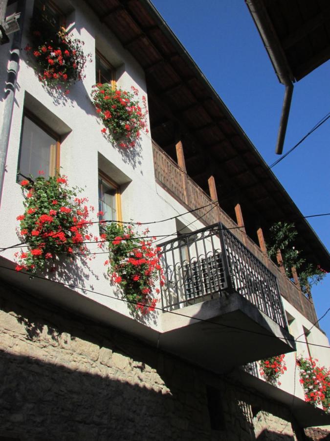 Home With The Veranda Veliko Tarnovo Extérieur photo