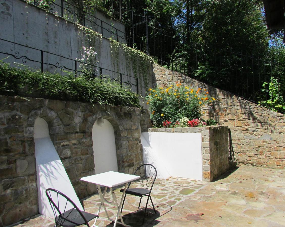 Home With The Veranda Veliko Tarnovo Extérieur photo